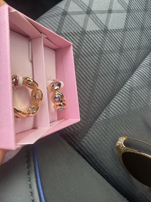 Swarovski нови обеци 100 евро