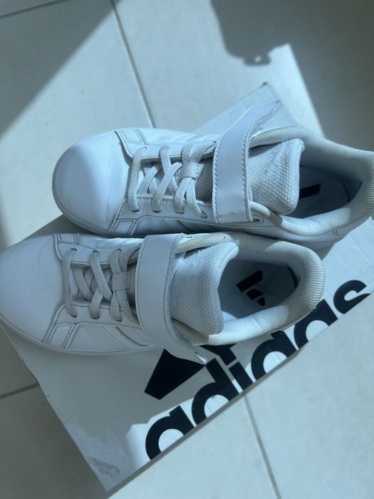 Кеды белые adidas