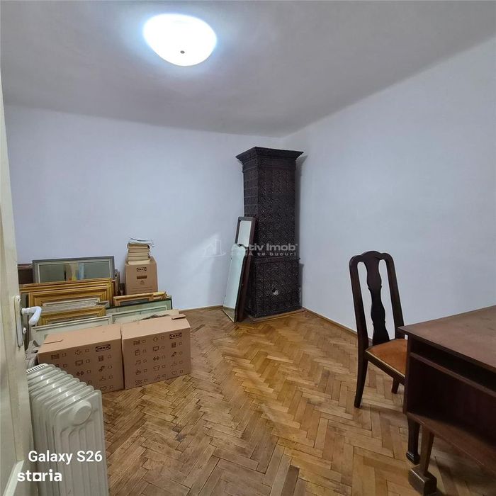 apartament 3 camere la curte, pivnita, centrala, Armeneasca- Mosilor