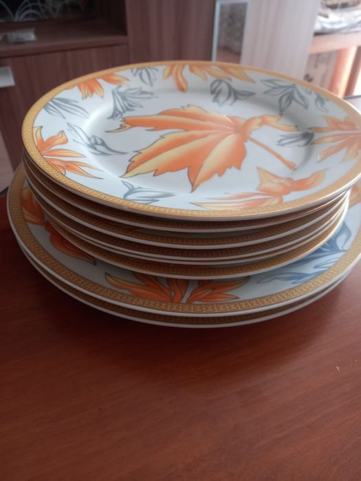 Фужеры и тарелки продам