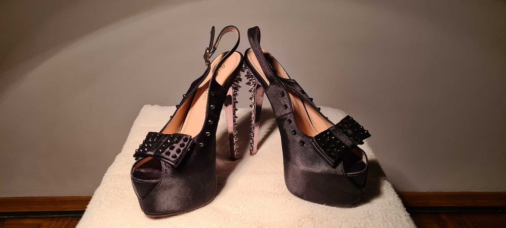 Pantofi Toc kinky cu tinte