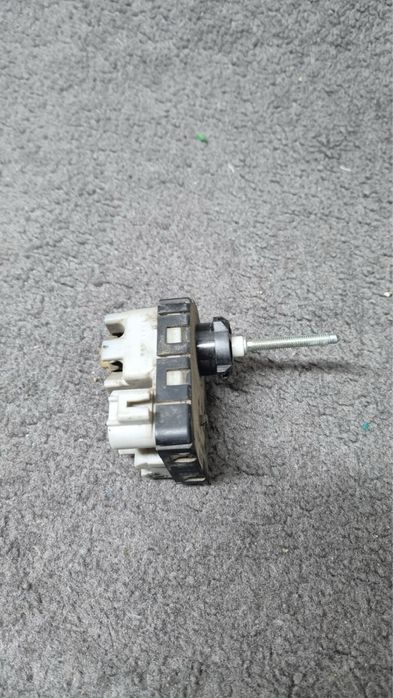 Корректор моторчик фар koito Toyota