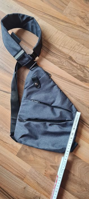 Мъжка чанта през гърди