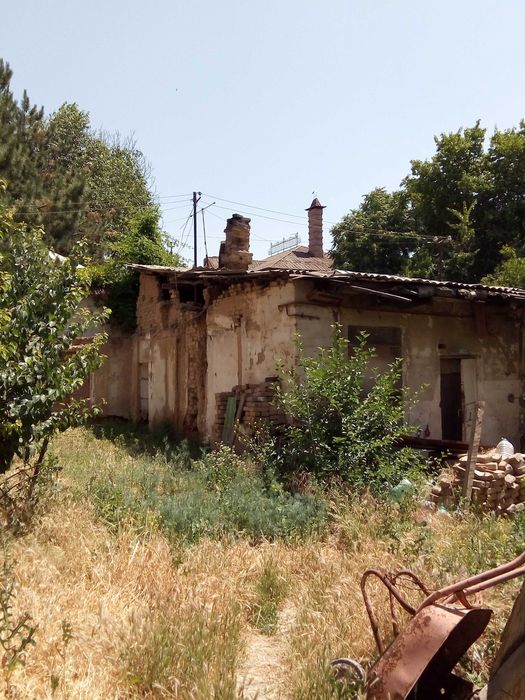 Парк Тельмана,Дархан, 1,7соток,квадрат,на границе парка,под снос,въезд