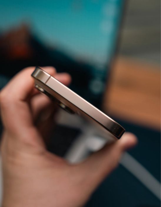 iPhone 16 PRO MAX • 256 GB • NOU • Garantie