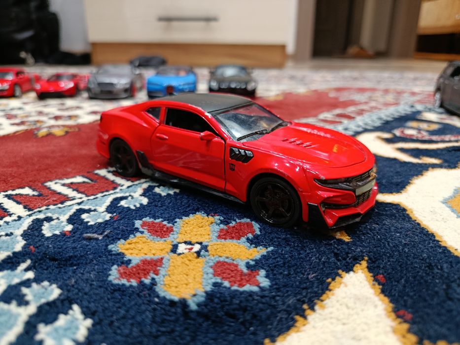 Продам металлические машинки