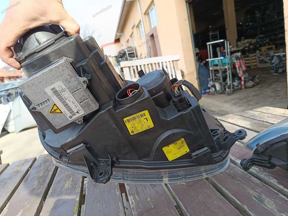 SET Faruri Golf 5 Xenon