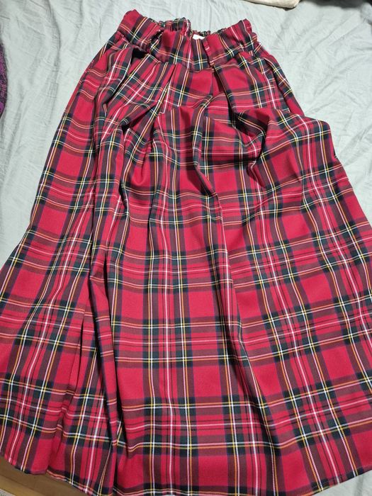 Fuste plisate,elastic in talie,masura L