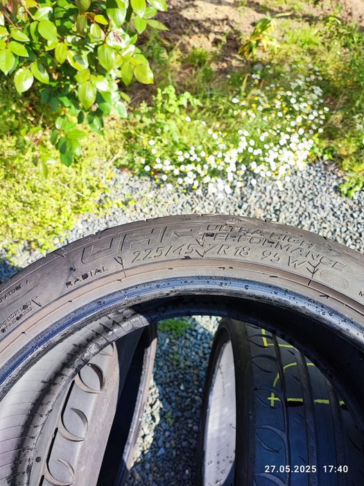Vând set cauciucuri vara 225/45/R18