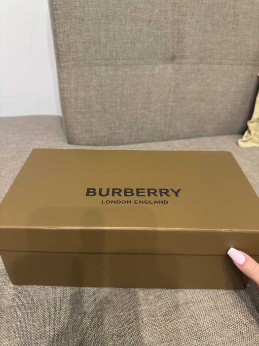 Burberry чехли (джапанки)