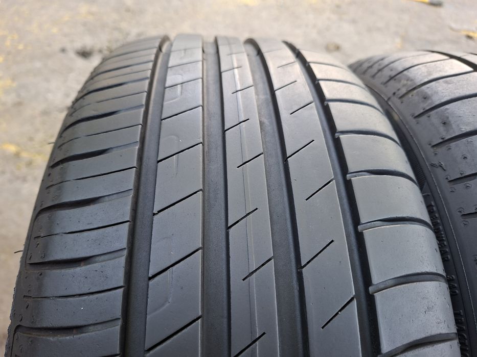 4бр. Почти Нови 205/55/15 Goodyear Efficient Grip Performance