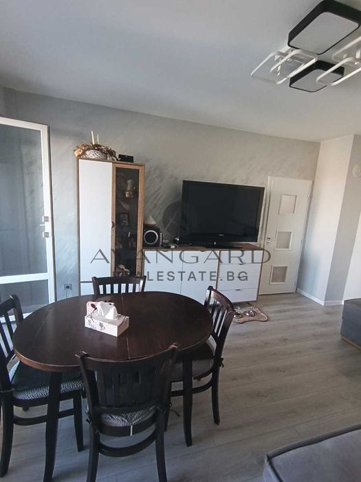 Продава се Двустаен апартамент в Пловдив, Изгрев - 48 кв.м за 1167 €/кв.м - Снимка #2