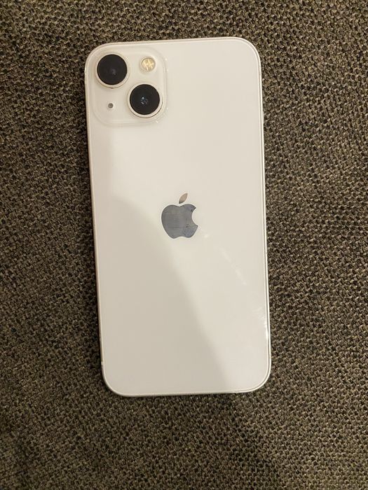 Продавам Айфон 13 128гб