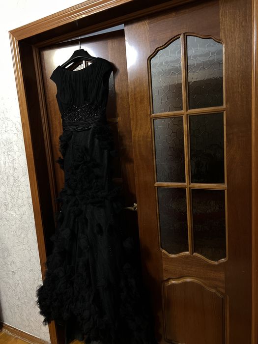 Роскошное вечернее платье, S