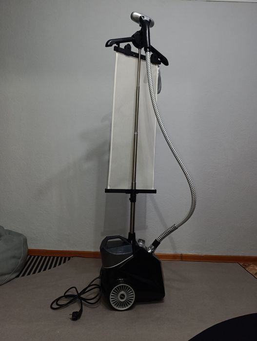 Отпариватель Kitfort KT-970 черный