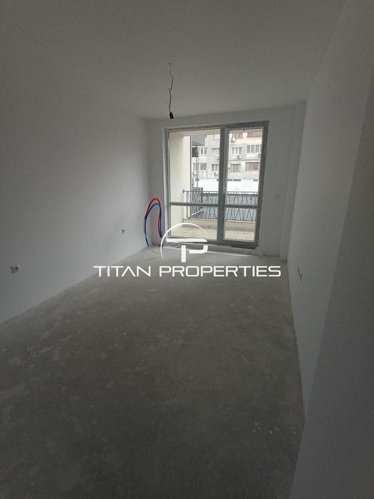 Продава се Тристаен апартамент в Бургас, Славейков - 115 кв.м за 2279 €/кв.м - Снимка #6