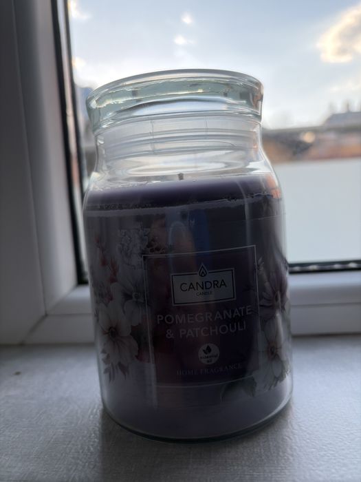 Candra candle - свещ ухаеща на свежест и лекота
