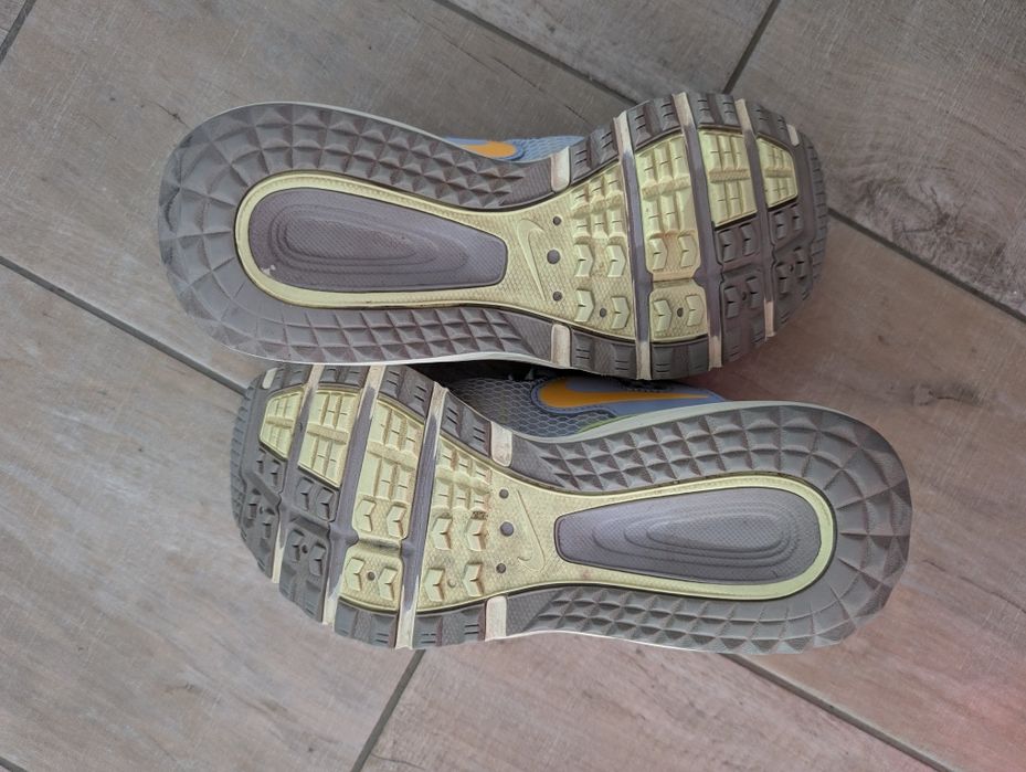 Vand adidasi Nike Trail 38.5