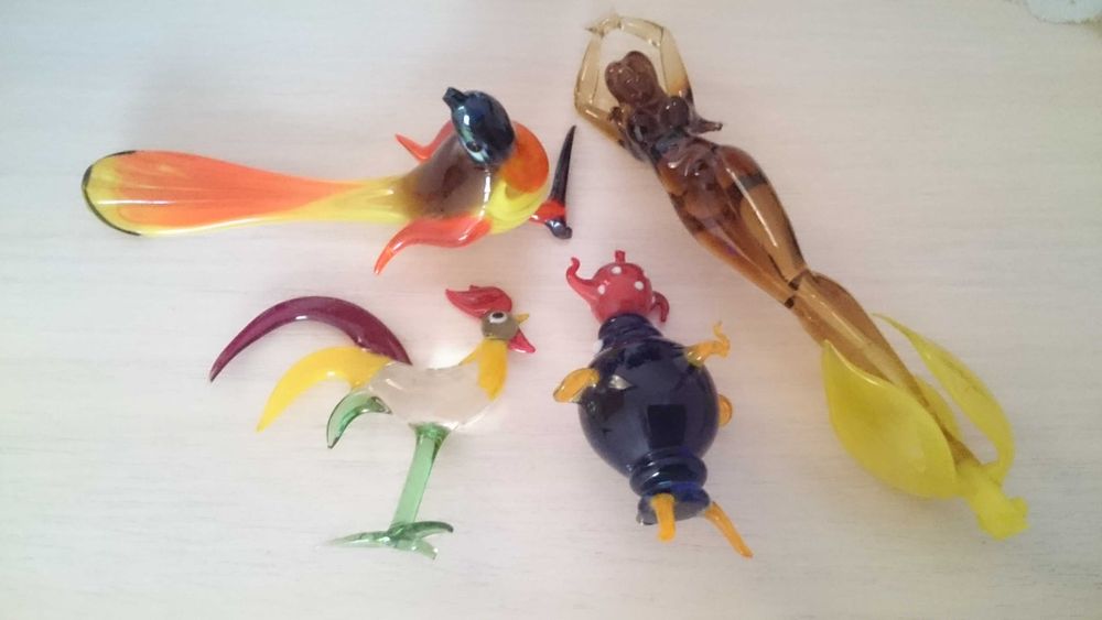 Фигурки цветное стекло