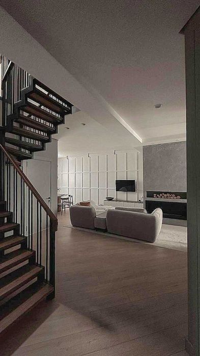 Парисен Golden House.Сдаётся Двухъярусная квартира 
8-9 этаж ;4 ком