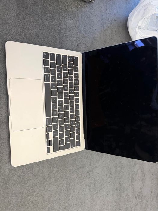Apple MacBook Air M4