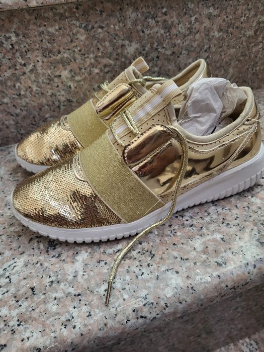 Нови дамски маратонки