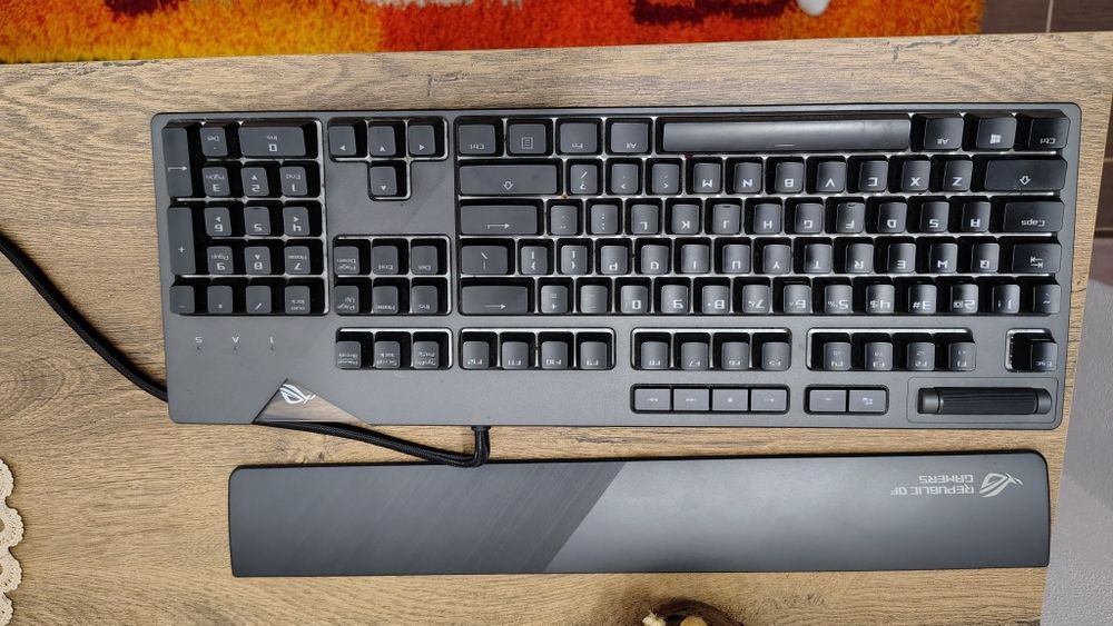 Tastatura Asus Rog Strix Flare 1