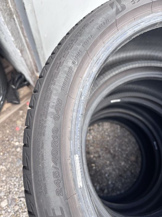 245/40/19 Bridgestone 4бр 2023