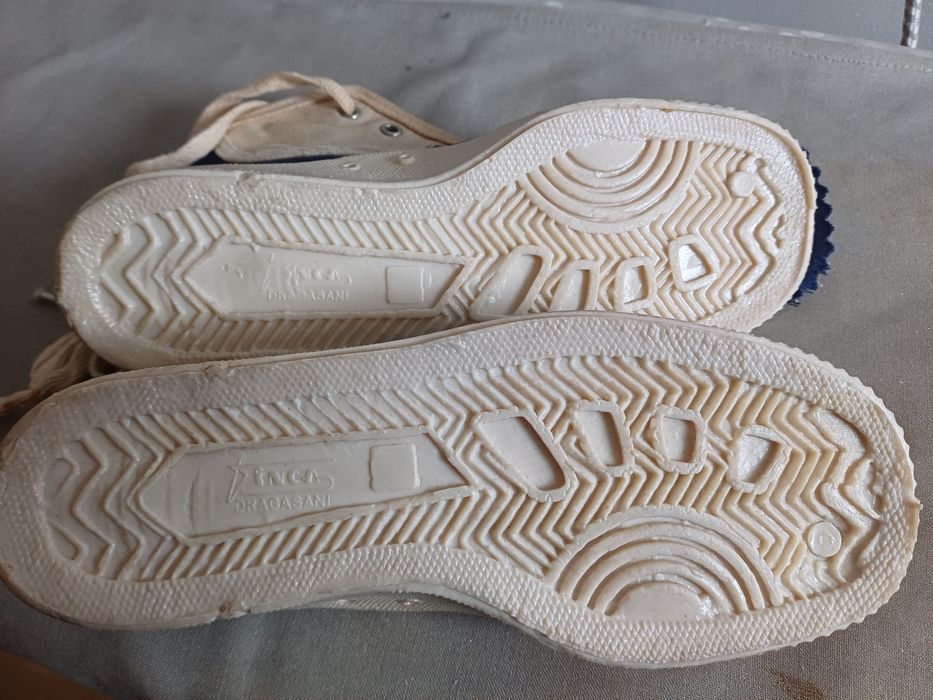 Bascheti, teniși noi nouți din perioada comunista