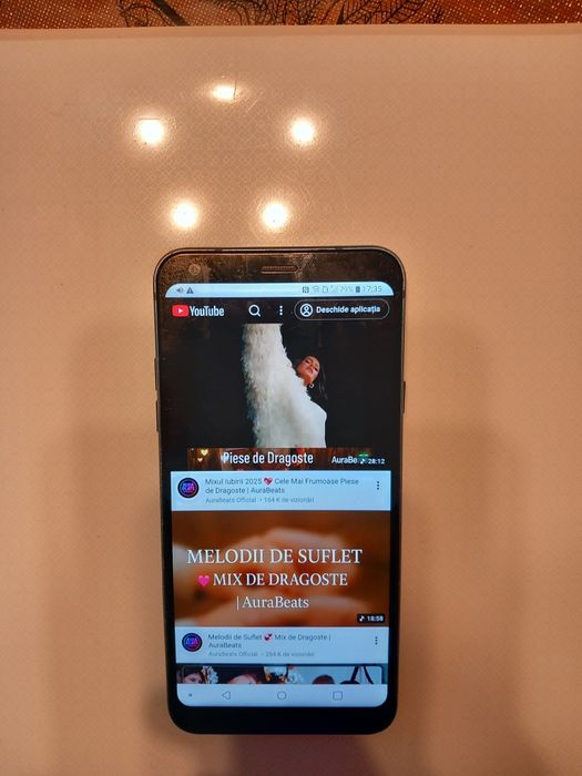 Vand Telefon mobil LG Q7