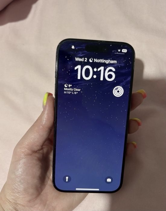 Iphone 15 Pro / 256 Gb / 89% baterie