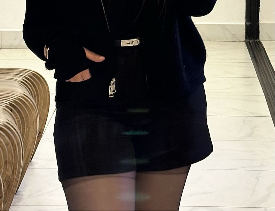 Шорты фотодағы екеуі