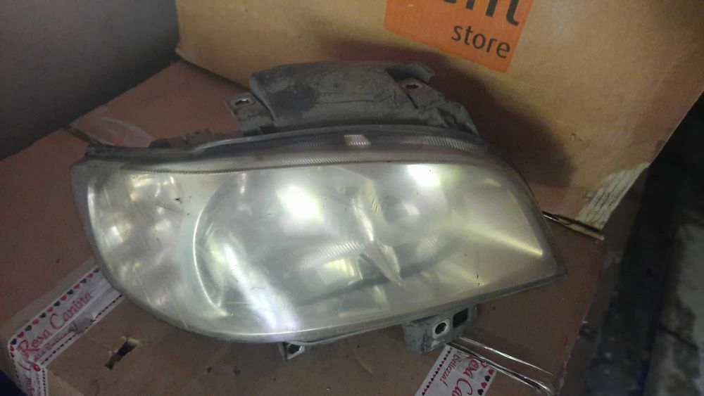 Seat Ibiza 2002 - 2008 - оригинален фар