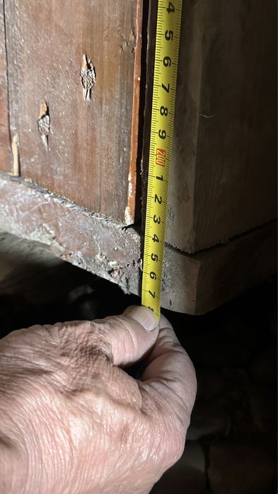 Дверь входная деревянная