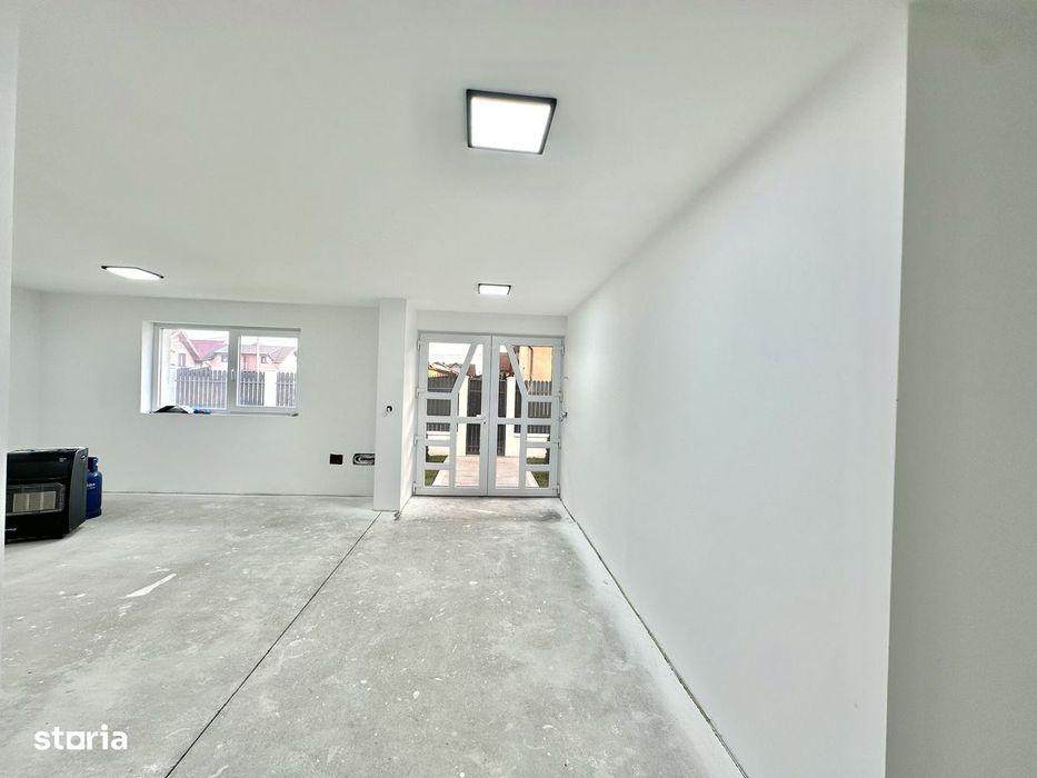 Casă individuală de vanzare  cu garaj și curte proprie – Hălchiu