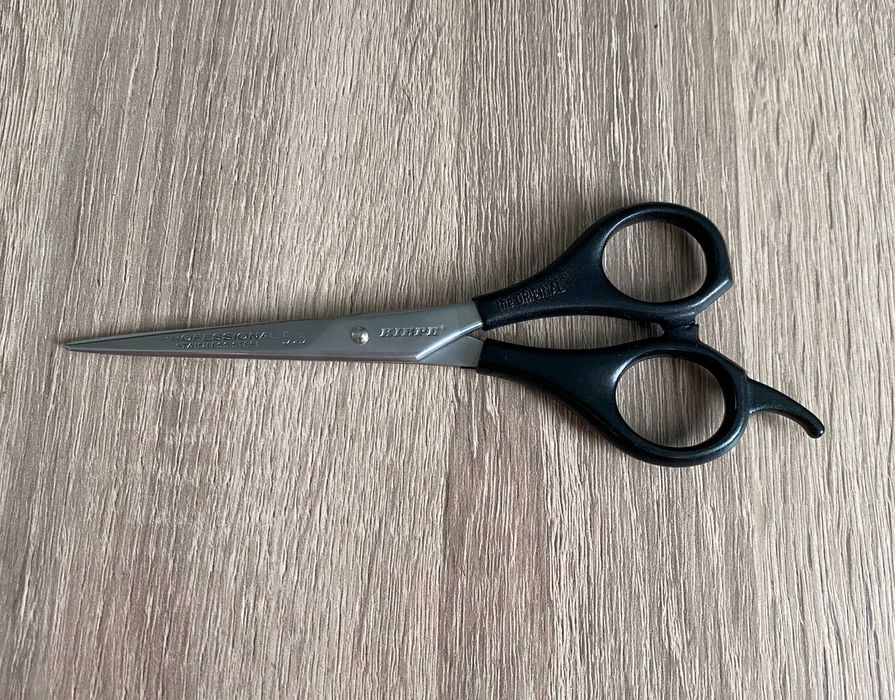 Foarfeca profesionala de tuns dreapta Kiepe 5.5 inchi - Italia