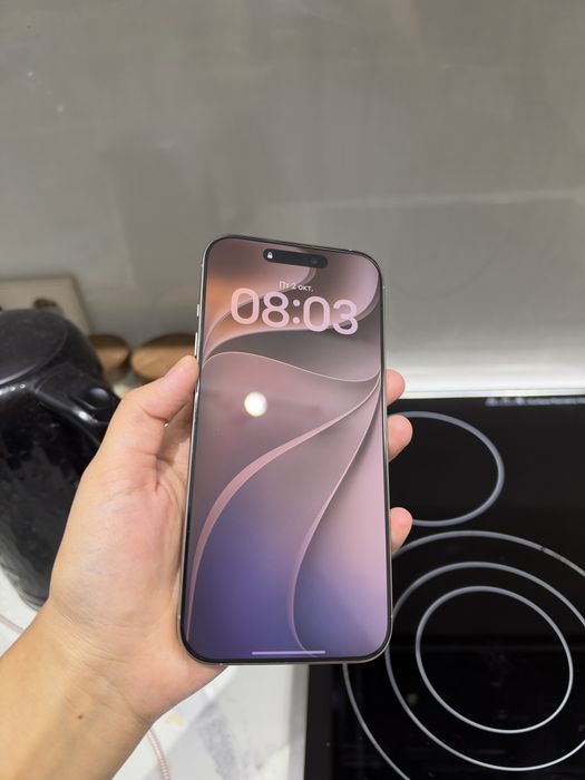 Продам Iphone 16 pro max