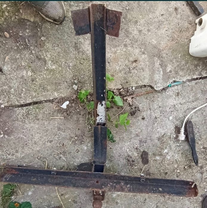 Cric Cârlig pentru remorcare