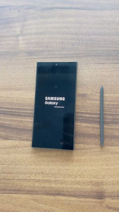 Samsung Galaxy S24 Ultra - c S Pen