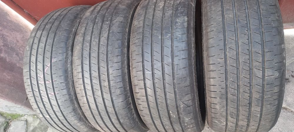 205 50 17  Bridgestone  Гуми