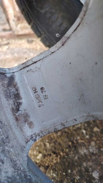 Джанти за BMW с гуми
