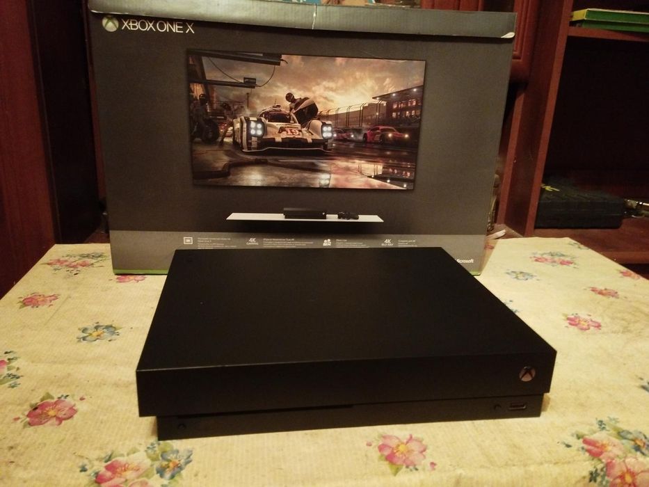 Продам Xbox one x