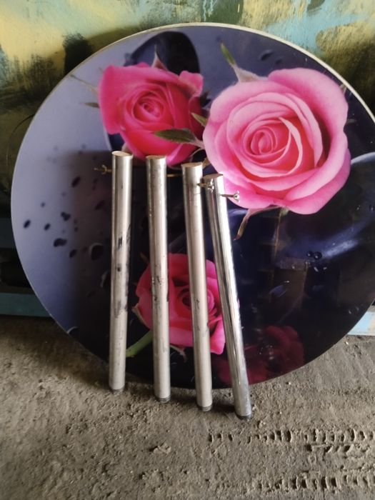 Стол продаем за 20000 теңге