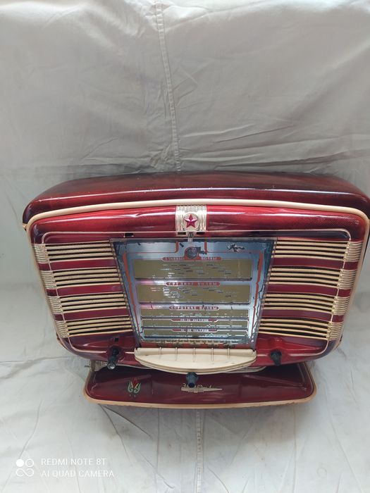 Продам радиоприемник Звезда-54 времён СССР
