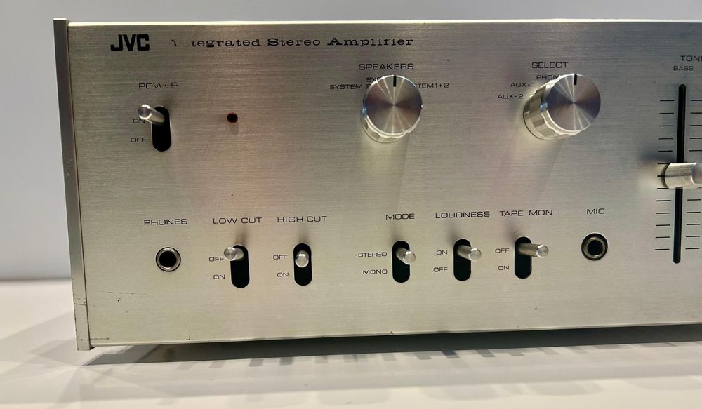 Vand amplificator JVC VN-300 Vintage