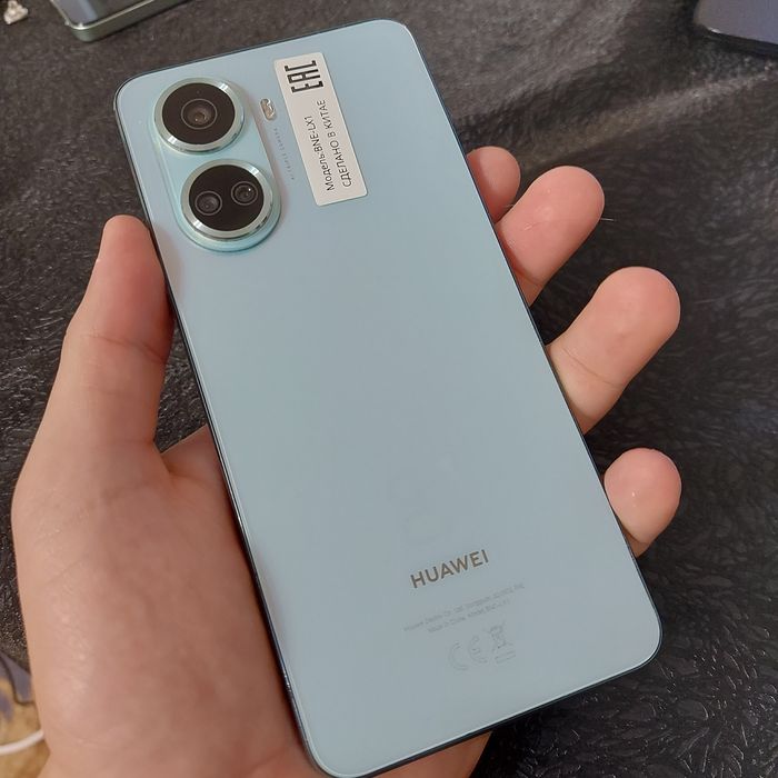 Продам huawei nova 10 SE