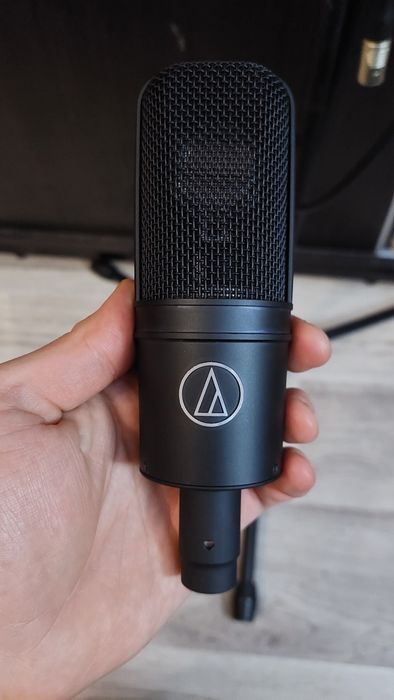 Microfon Audio-Technica AT4040 cu pop filter si stativ