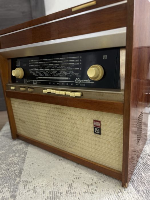 Rigonda винтажный проигрыватель 1969 года выпуска