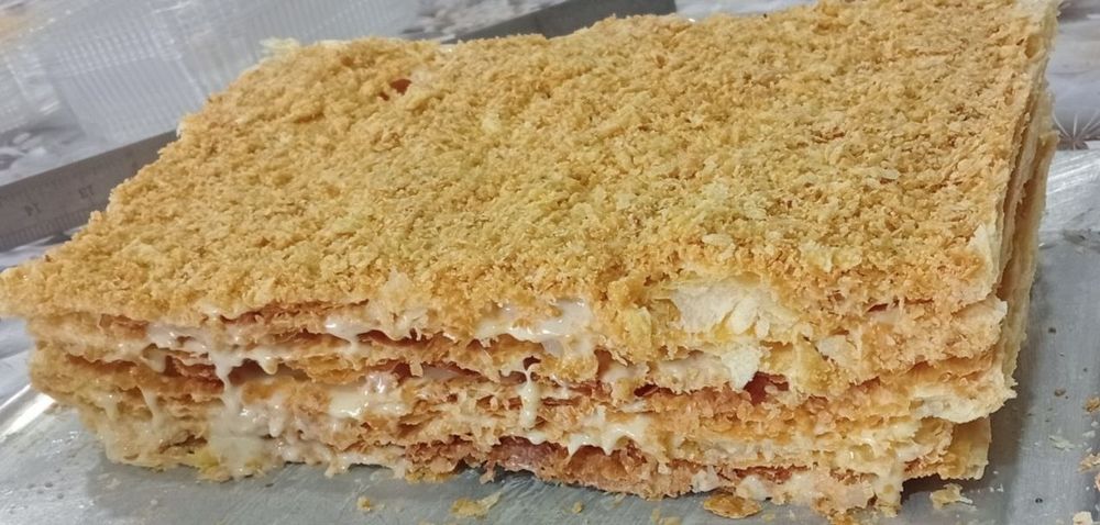 Napaleon,medoviy va somsa hamir zakazga