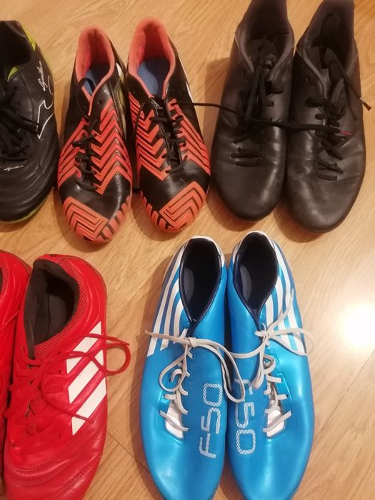 Lot pantofi sport și cu crampoane